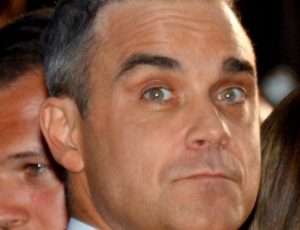 Sì, sarà una scimmia a interpretare Robbie Williams nel suo biopic